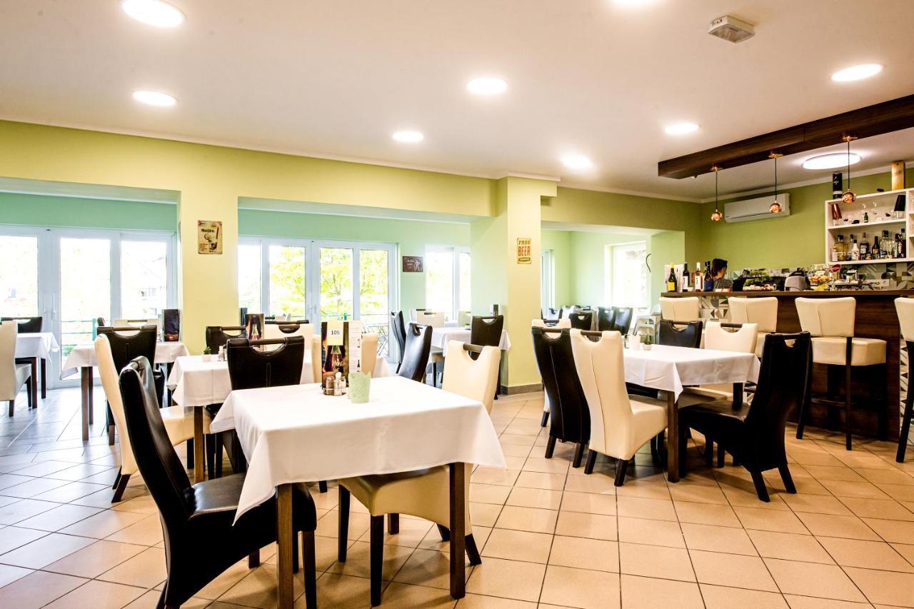 Furdo Hotel*** זלקרוס מראה חיצוני תמונה